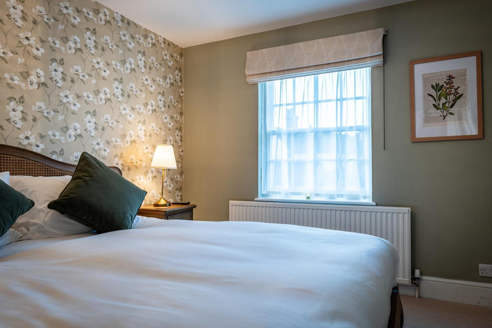 The White Horse Hotel Faversham Exterior photo