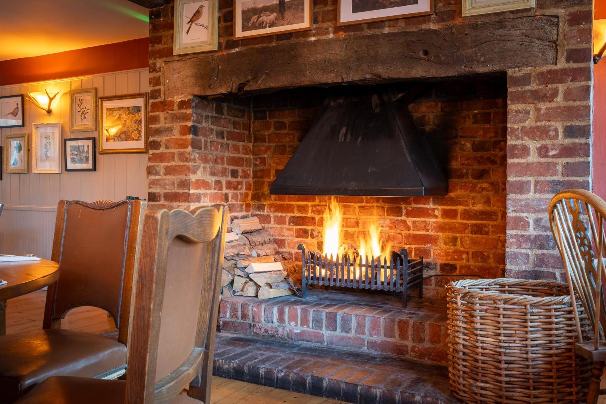 The White Horse Hotel Faversham Exterior photo
